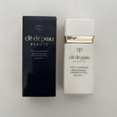 クレドポーボーテ　ヴォワールルミヌ　化粧下地