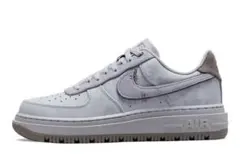 Nike Air Force 1 Luxe 