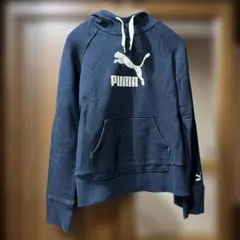 PUMA ブラック フード付きパーカー