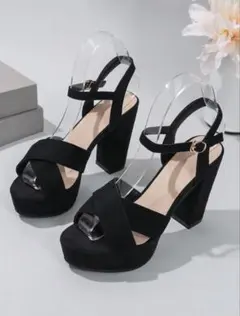 SHEIN ブラックサンダルのサムネイル