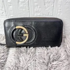 GUCCI G金具ロゴ　ラウンドファスナー　レザー　ブラック　長財布　メンズのサムネイル