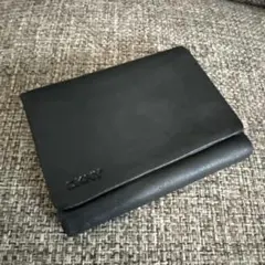 DKNY ブラック 三つ折り財布