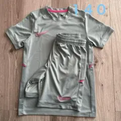 【NIKE】トレーニングウェア　セットアップ　Tシャツ　短パン