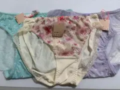AMOSTYLE BY Triumphショーツ Mサイズ　3枚のサムネイル