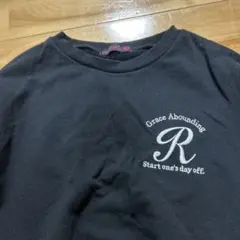 ラブトキのショート丈トレーナーです