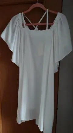 フレアスリーブ ワンピース 新品未使用タグ付き