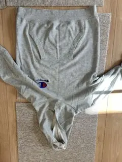 Champion グレー フード付き パーカー