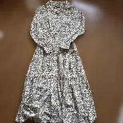 アズノウアズピンキー　ワンピース