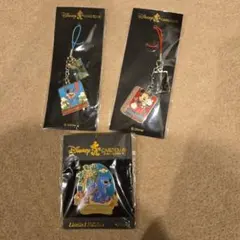 disnry card club限定グッズ ストラップ ピンバッジ