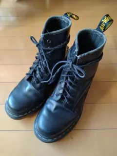 ドクターマーチン　8ホール