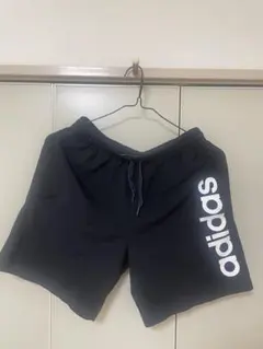 adidas ショートパンツのサムネイル