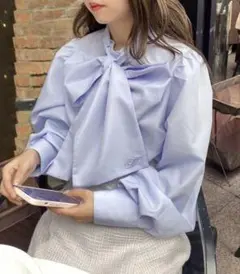 NICE CLAUP ナイスクラップ　N刺しゅうボウタイブラウス