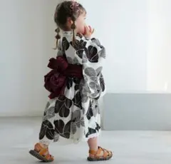 utatane ひよこ商店　100㎝キッズ 浴衣 白黒葉柄 レース付き　ウタタネ