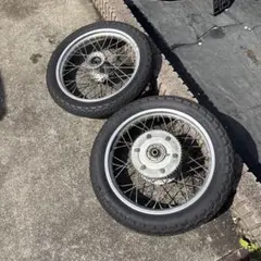 SR400 純正フロントホイール、タイヤセット ドラムブレーキ用 18インチ