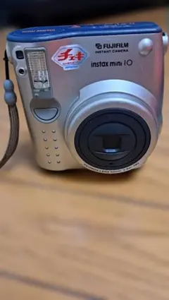 富士フイルムinstaXmini10初代チェキ