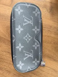Louis Vuitton メガネケース グレー
