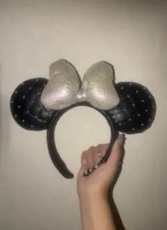 カチューシャ フリーミニー 黒 キルティングパール