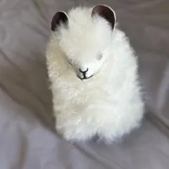 アルパカのぬいぐるみ