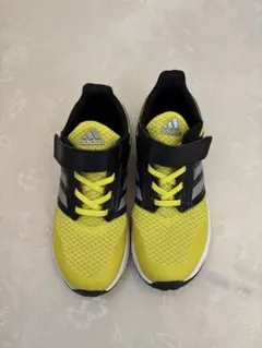 adidas イエロー シューズ　23.5センチ