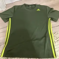 adidas Tシャツ Mサイズ