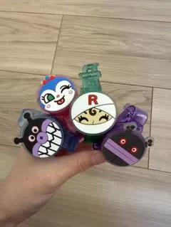 アンパンマン　ライトブレス　新品未使用　4点セット　ガチャガチャ