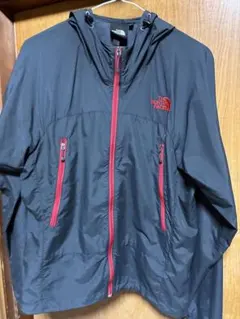 THE NORTH FACE マウンテンパーカー ブラック レッド M