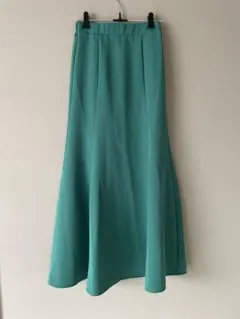 新品未使用 モーメントプラス カラージョーゼットマーメイドフレアロングスカート