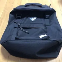 リュック　ブラック