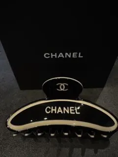 CHANEL ヘアクリップ 海外ノベルティ ラスト1点のみ - メルカリ
