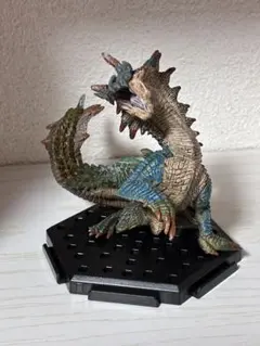 モンハン　スタンダードモデル　ラギアクルス