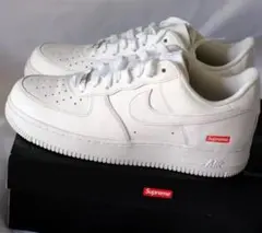 Nike Air Force 1 Supreme ホワイト