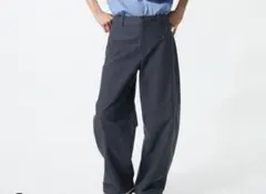 ユニクロ　ジャージーバレルレッグパンツ　ダークネイビー　xs