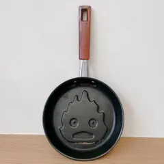 バムとケロのカエル模様のフライパン 生産終了品 - メルカリ