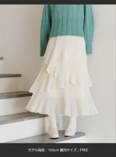 プリーツアシメティアードスカート