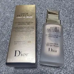 Dior Prestige Light-In-White BBクリーム空瓶・空箱のサムネイル