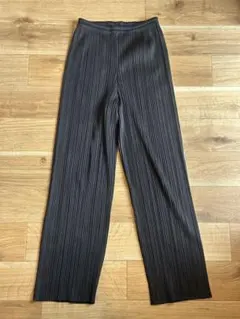 イッセイミヤケ プリーツプリーズパンツ