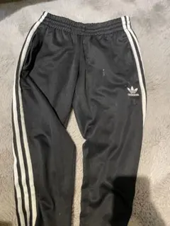 adidas ブラック ジャージパンツ 3本ライン