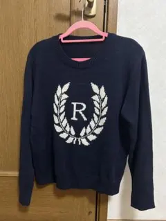 ネイビー Rロゴ ニットセーター 長袖