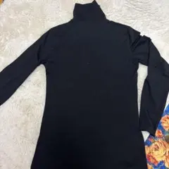 ユニクロHEATTECH 長袖タートルネック Mサイズ 黒