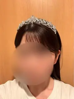 エレガントシルバークリスタルティアラ