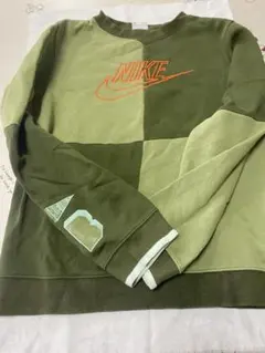 NIKE パッチワーク トレーナー オリーブグリーン　キッズL