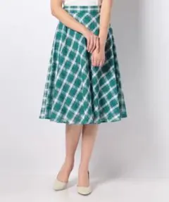 【未使用】グリーン系チェック フレアスカート ひざ丈