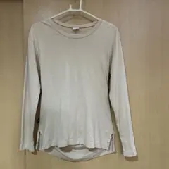 PUMAヨガウェア ベージュ 長袖Tシャツ スリット入り