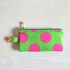 手作り　ドット柄の布製コインケース　ハンドメイド