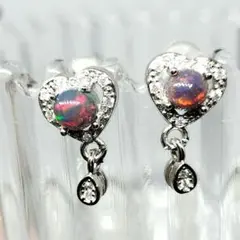 ♡大特価♡新品未使用♡超綺麗なブラックオパールピアス♡ハート♡お勧めキラキラ♡