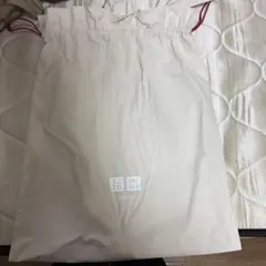 UNIQLO 巾着型ショッピングバッグ