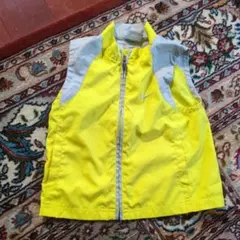 NIKE ベスト イエロー×グレー ノースリーブ 100