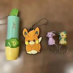 ポケモン リーフィア エーフィー パモ リング ラバーキーホルダー リップケース