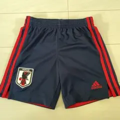 adidas ネイビーショートパンツ140㎝