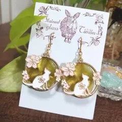 猫と桜❀ひらひらウェーブフープピアス❀シャイニーオリーブグリーン No.1411